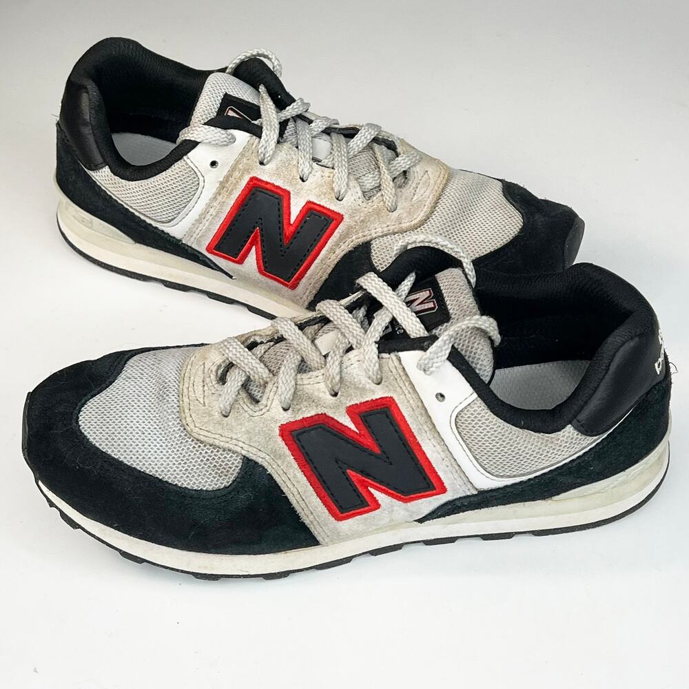New Balance 574 Running Sneakers Shoes Suede Black Red Youth Boys 7 / Women 8.5